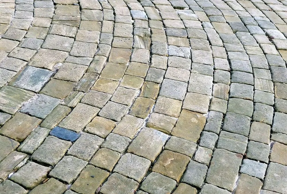 Natural Stone vs Manufactured Stone