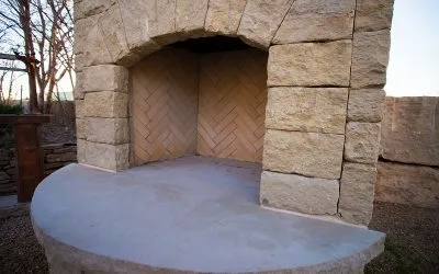 How Natural Stone Fireplaces Keep Your Home Warm