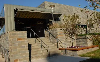 What Are the Advantages of Oklahoma Blue Stone?