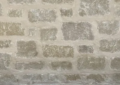 Lueders Cream Rustic Lay