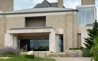 Creating Curb Appeal With Natural Stone Features